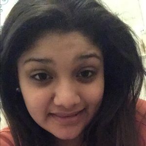 Meet your Posher, Desi